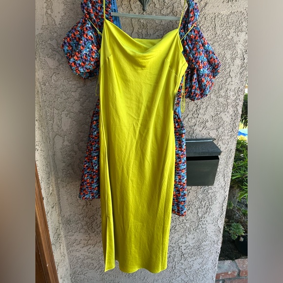 COPY - Lime Green express dress - Picture 1 of 3